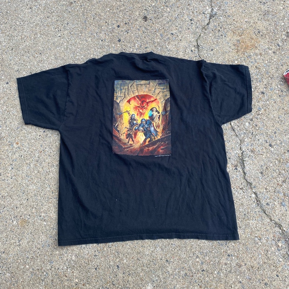 Vintage 2000 Dungeons Dragons tee